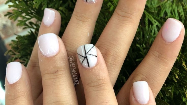 Get Glossy: Unlocking the Secrets of SNS Nails