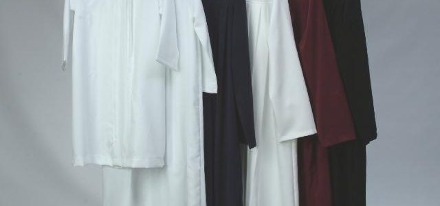 Glorious Garments: Pastor Baptism Robes for Sacred Encounters